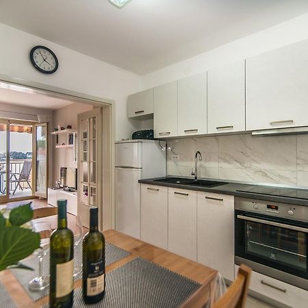 Apartment Vesna Kandlerova Porec Esterno foto