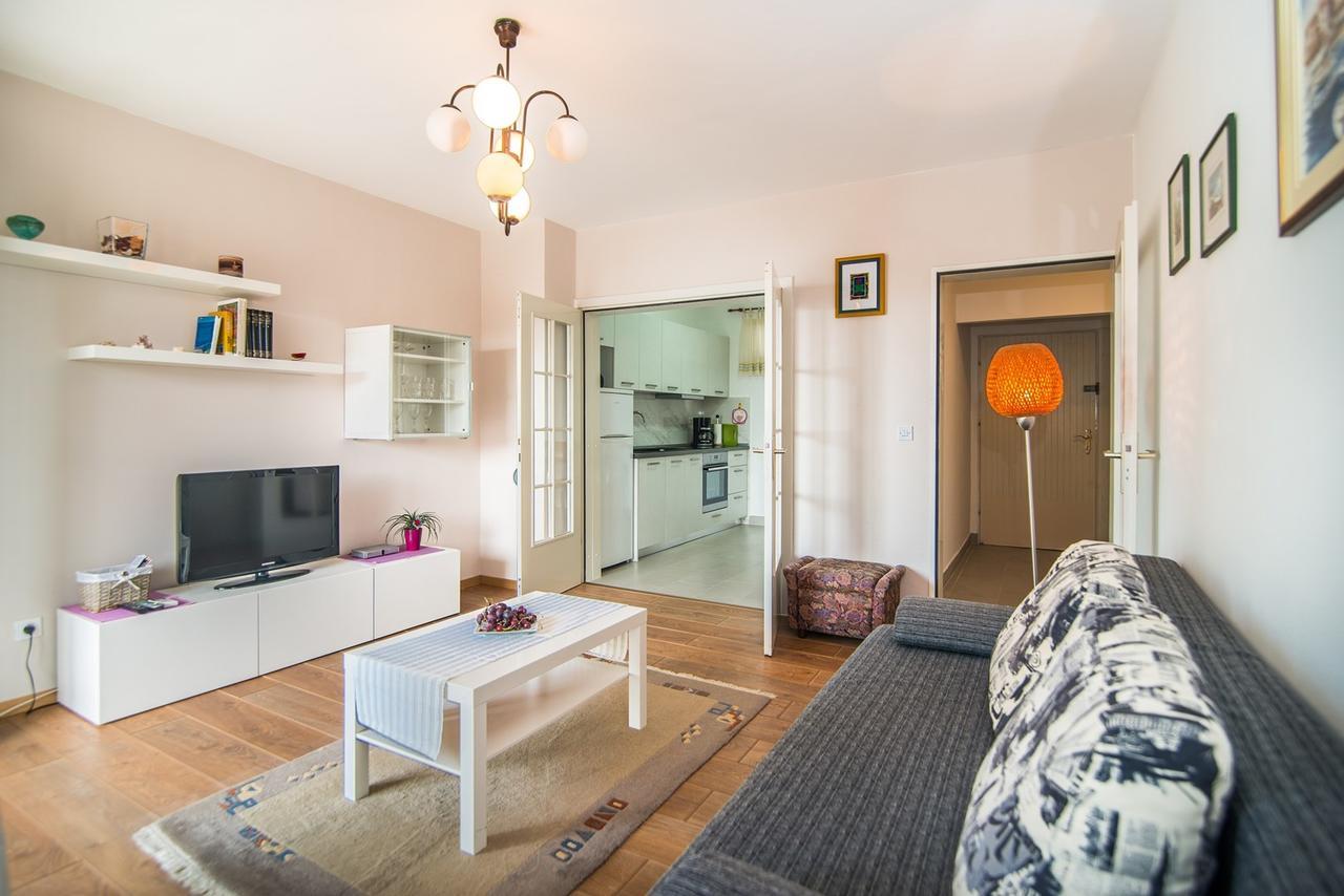 Apartment Vesna Kandlerova Porec Esterno foto